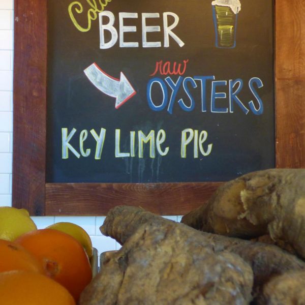 Where to Eat Oysters in Charleston, SC? outdoorLUX